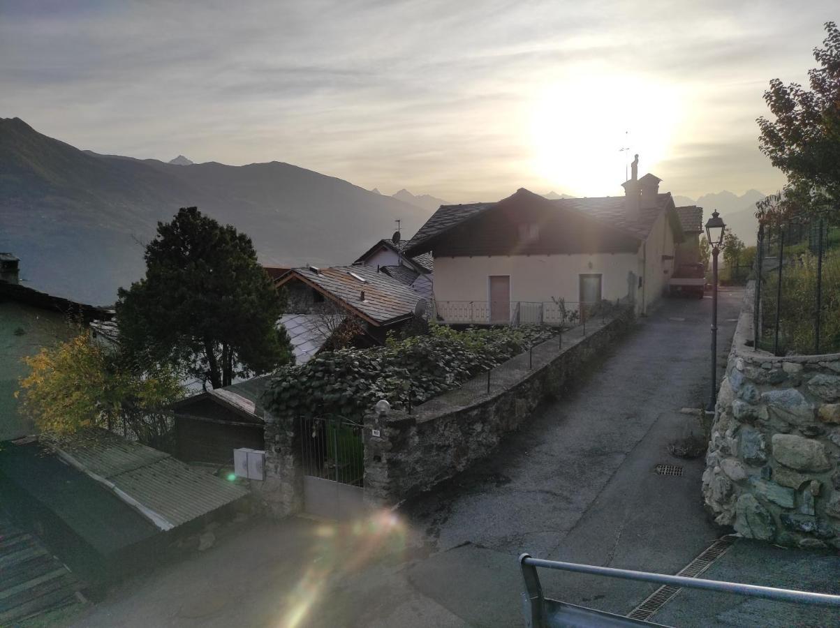 Casa Vacanze Da Ingrid & Max - Cir 39 - Saint-Christophe Exterior photo